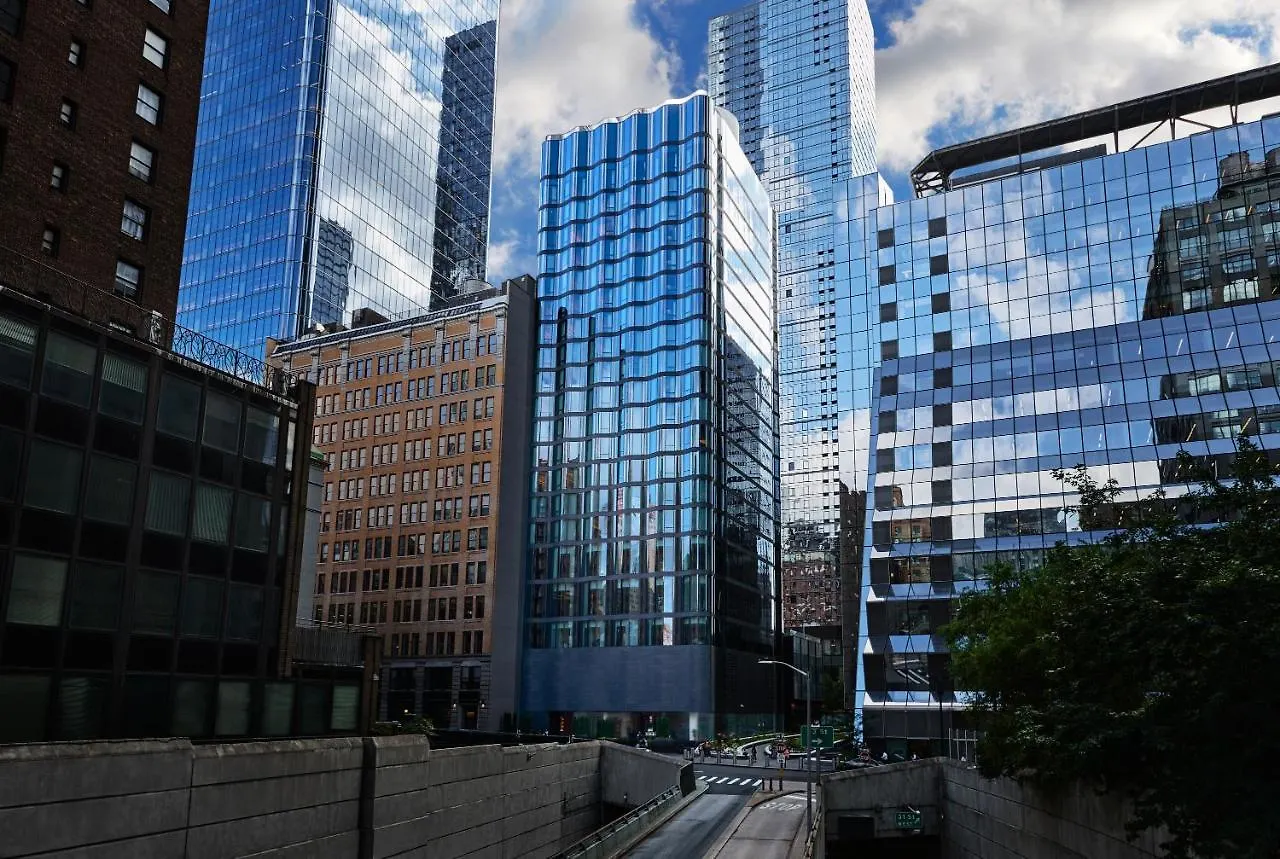 Pendry Manhattan West New York Hotel